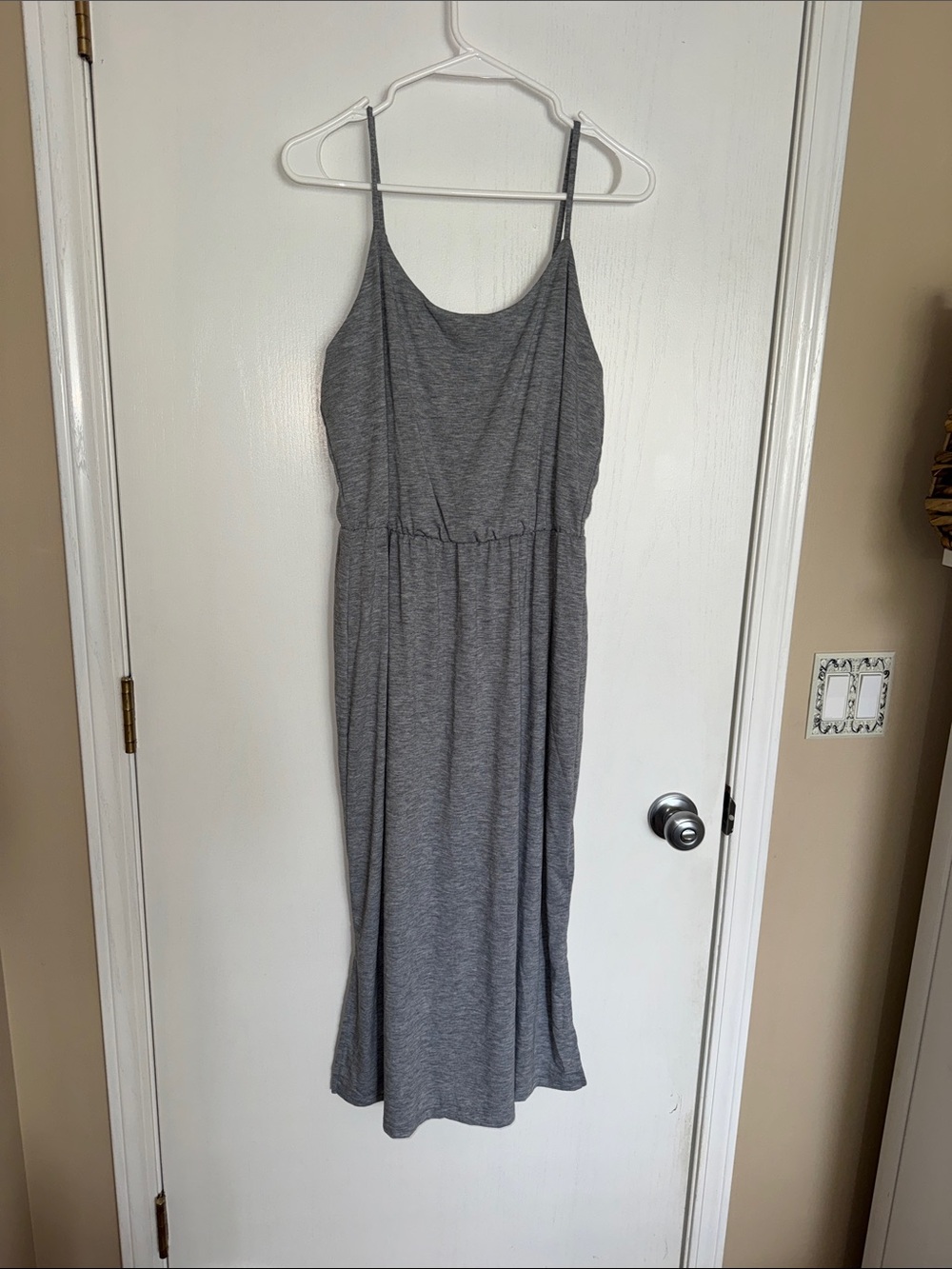 Old Navy Gray Spaghetti-Strap Maxi Dress
